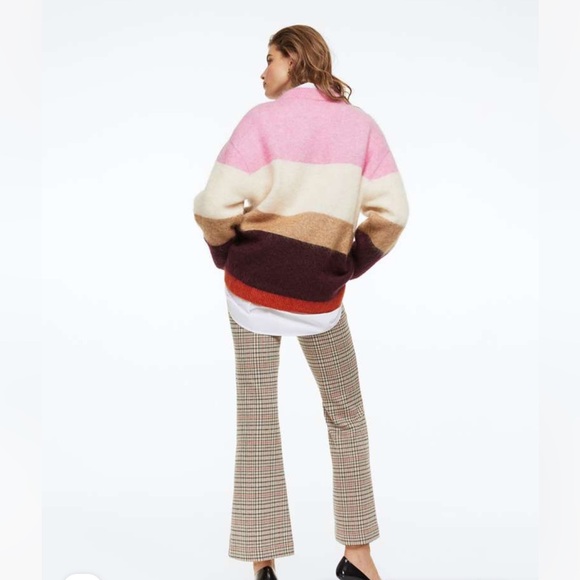 H&M Sweater - Picture 3 of 9